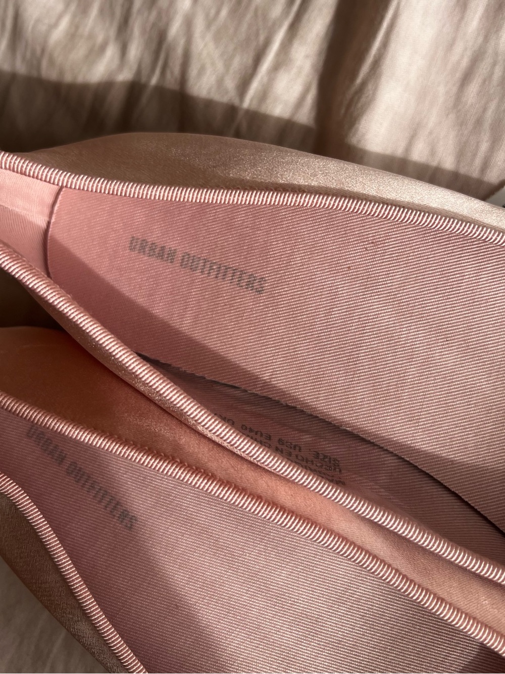Urban Outfitters Blush Pink Ballet Flats with Bow - Picture 6 of 9